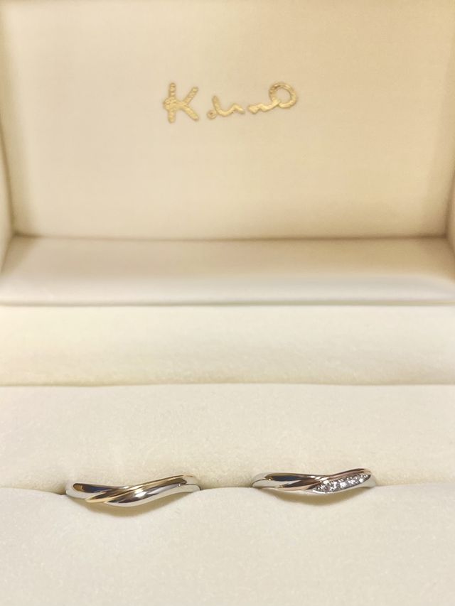 ピンクゴールドとイエローゴールドのラインがお気に入りです。