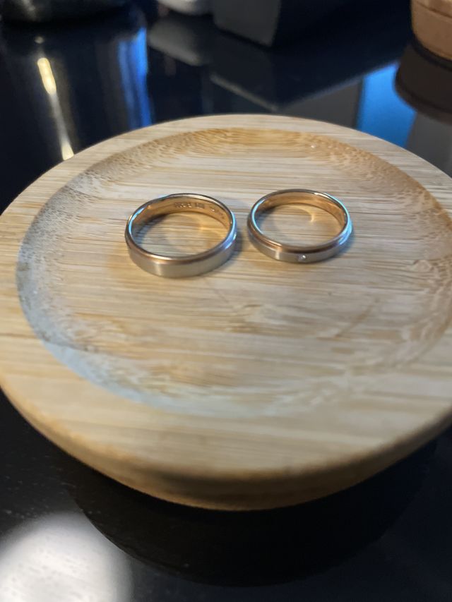 指輪を置いた写真