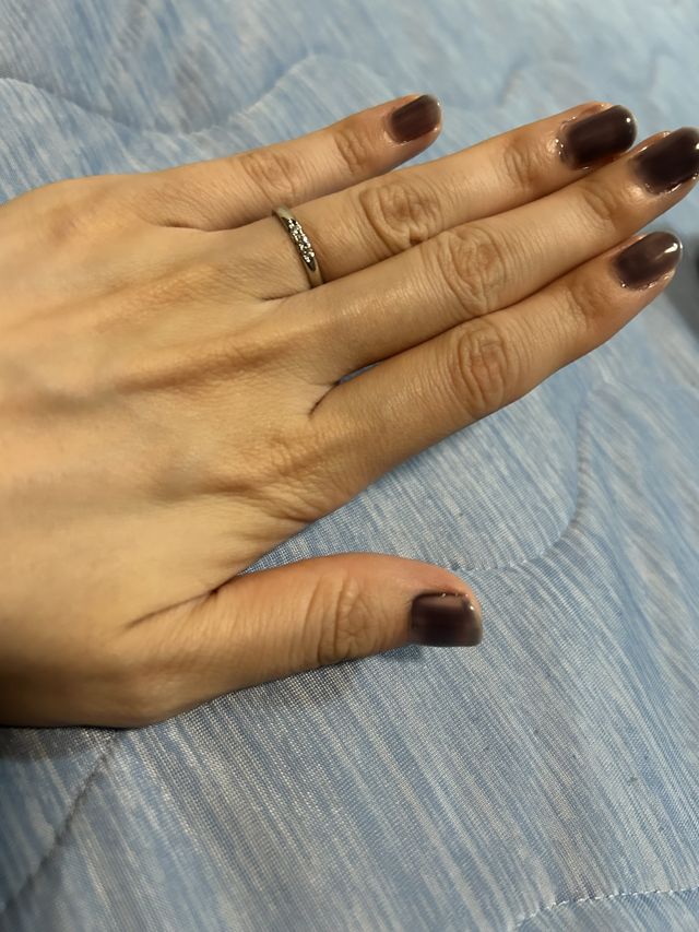 3石付きのリングです