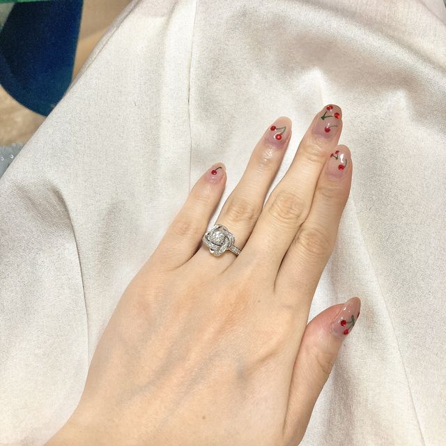 一目惚れしたピヴォワンヌです
ザ婚約指輪ではないのも好きです