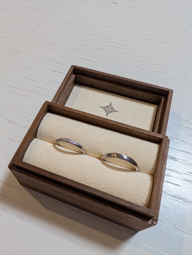 箱もオシャレで開けたら宝箱。ザインも気に入っています。