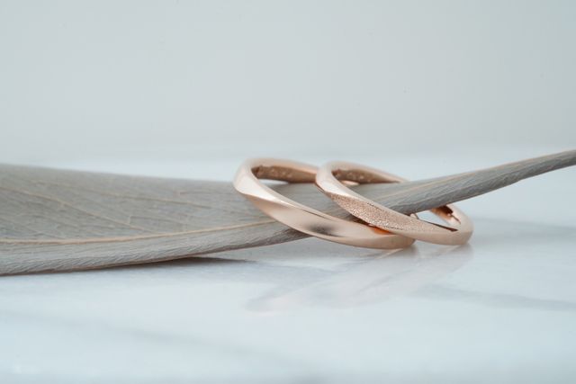 デザイン部分のみ艶消し／スターダスト加工