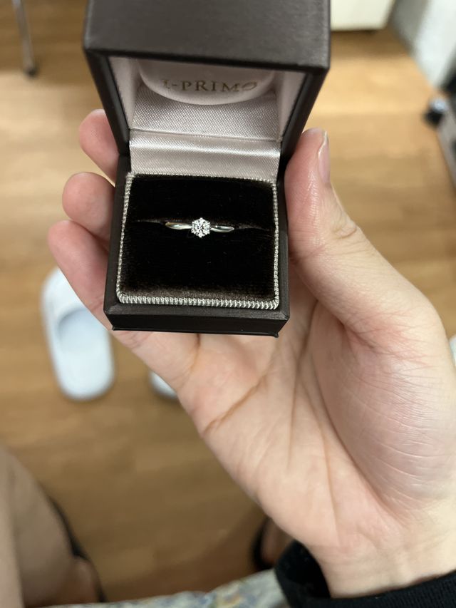 婚約指輪の写真