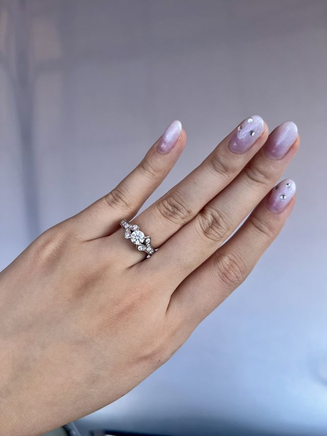 全体的に透明感があり、キラキラと輝きいていてとても綺麗です