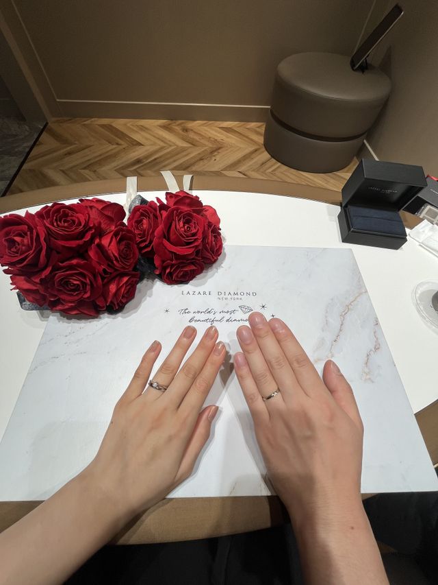 シンプルで長く使えるデザインに一目惚れしました。