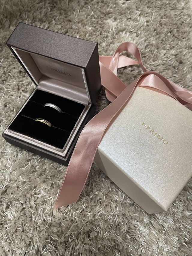 シンプルなデザインが気に入ってます。シルバーマットが可愛い。