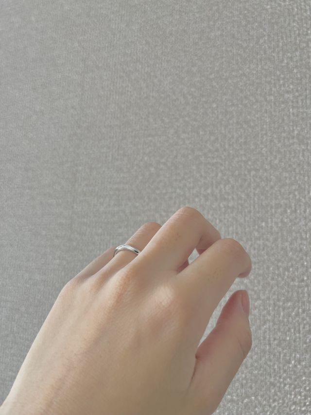 アミュレットの着用時の写真です。