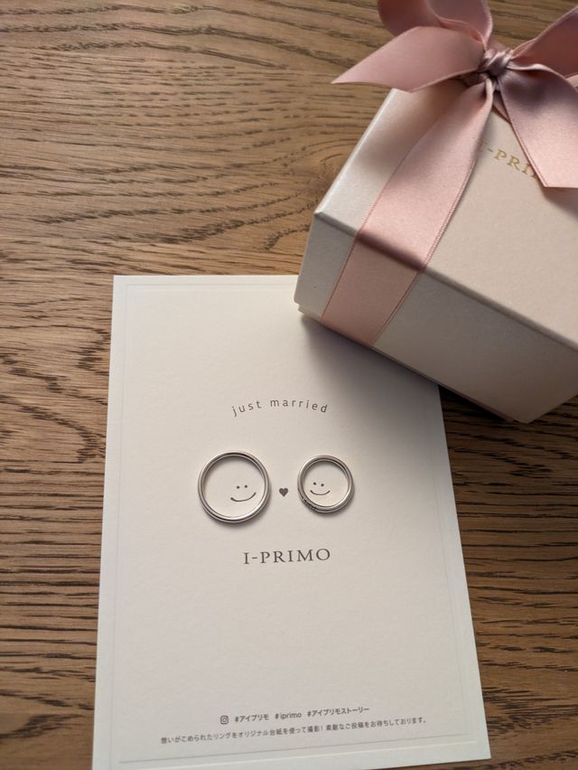 お店から頂いたポストカードに載せて撮りました。