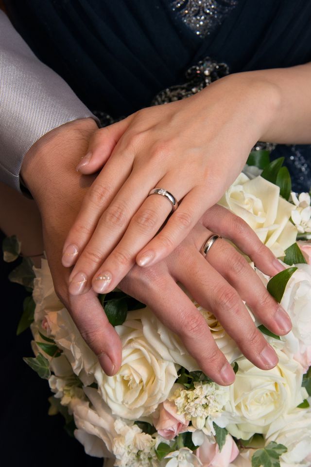 結婚式当日にカメラマンさんに撮ってもらいました。