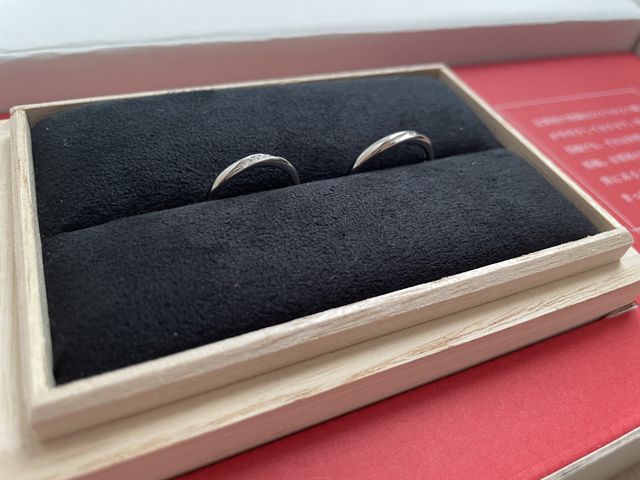 素敵なメッセージとともに、桐箱に納められて届きました。