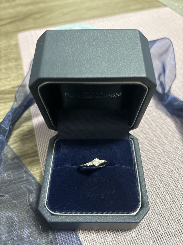 プロポーズリングとは別で選んだあとの完成系です。