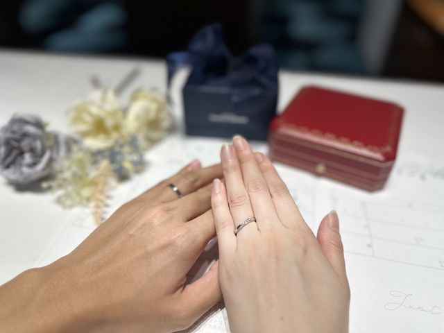 ダイヤの輝きがとても綺麗でデザインも気に入っています。