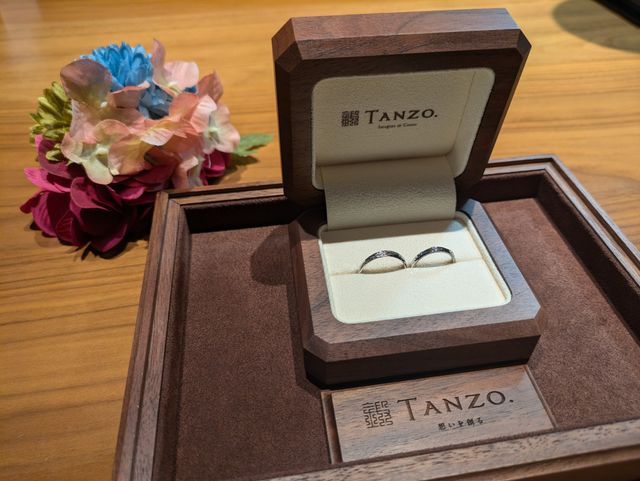 おそろいの槌目加工です