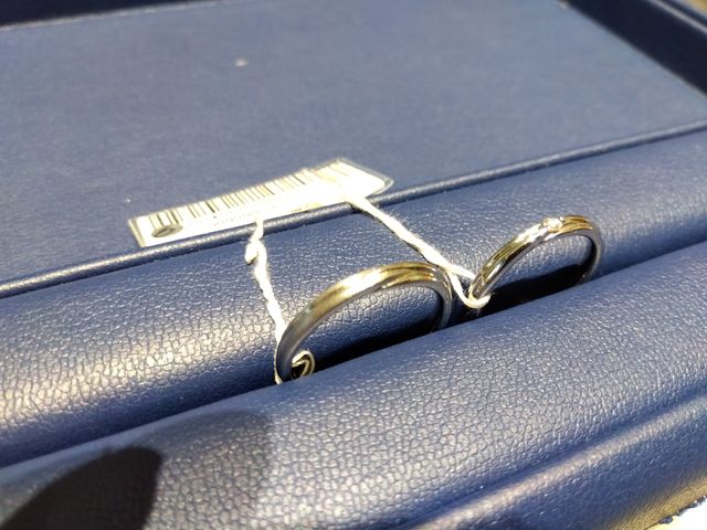 結婚指輪に選んだ指輪です。