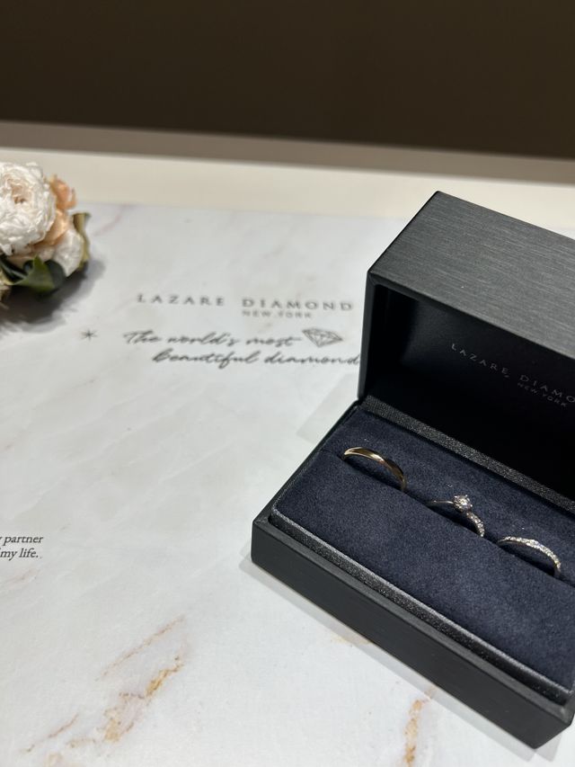 頂いた婚約指輪も一緒に♡