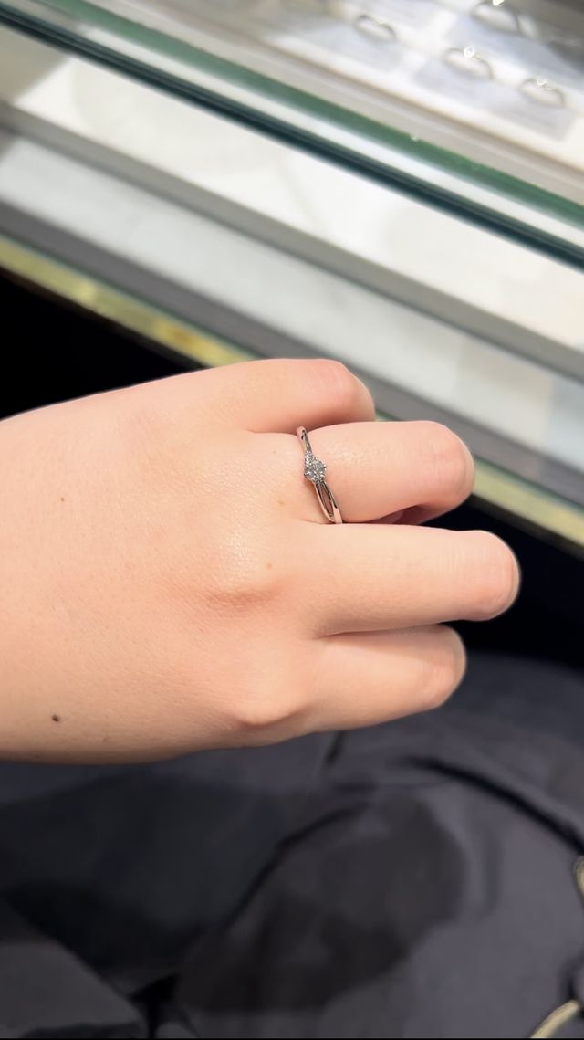 ウェーブのデザインになっています