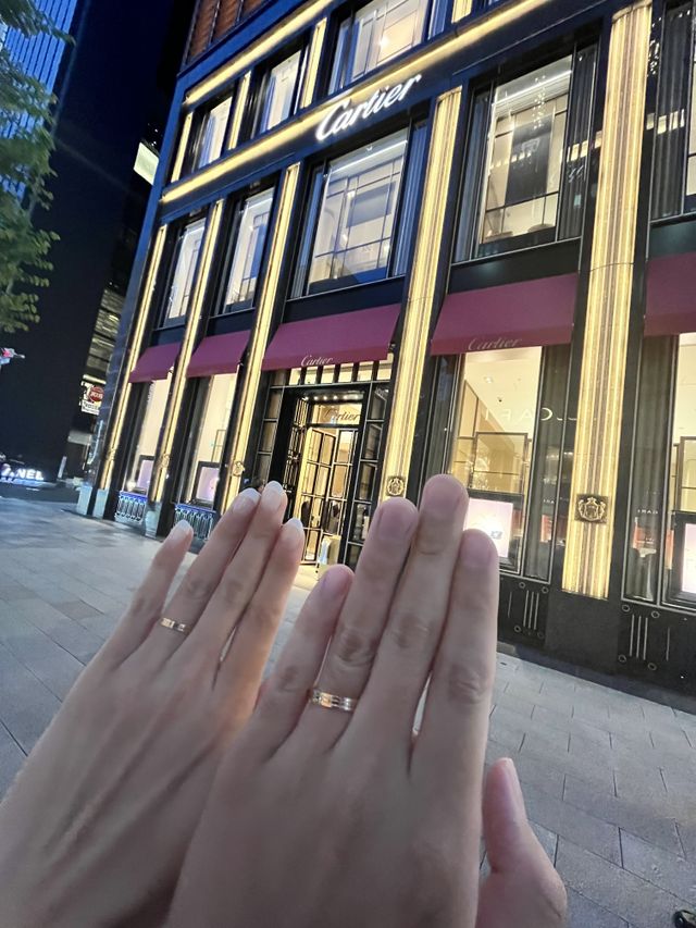 購入後に店舗前で記念で撮影しました