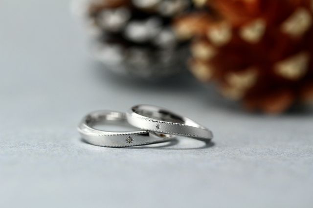 セミオーダーできるのでお互いの好みを詰め込みました。