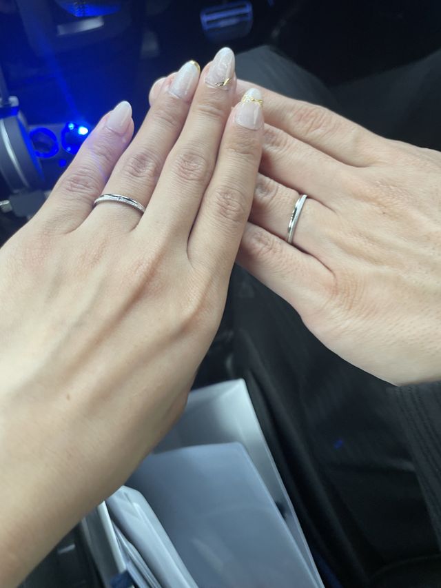 プラチナカラーに変更しました。悩んでいる方の参考になれば。