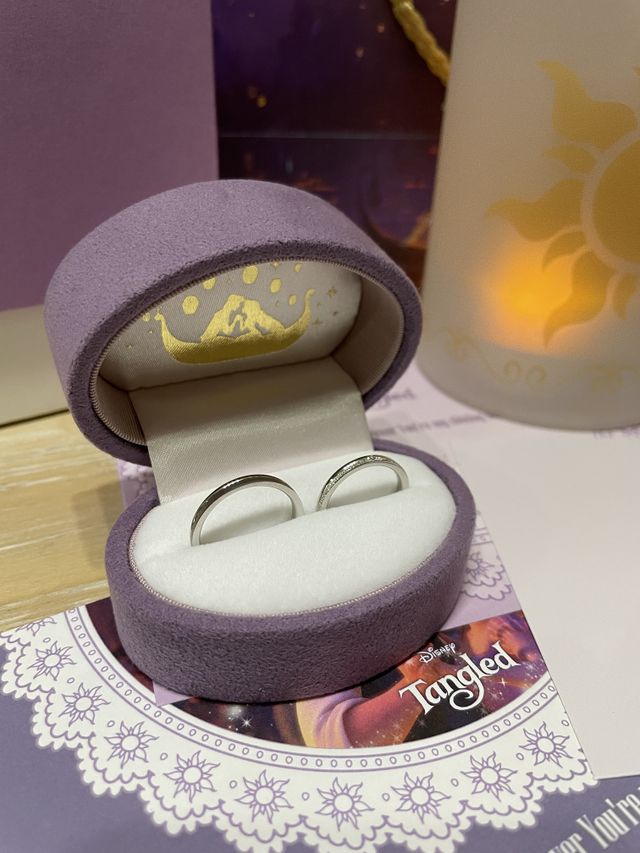 指輪のケースにはラプンツェルシルエット