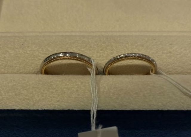 左が男性、右が女性