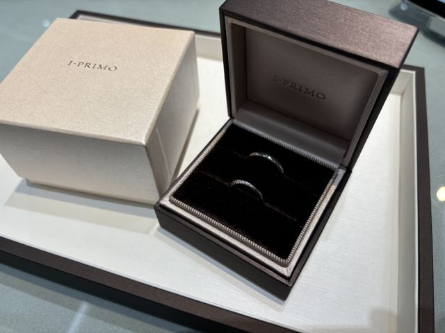 それぞれ好みの指輪にしました！
入籍日が待ち遠しいです！