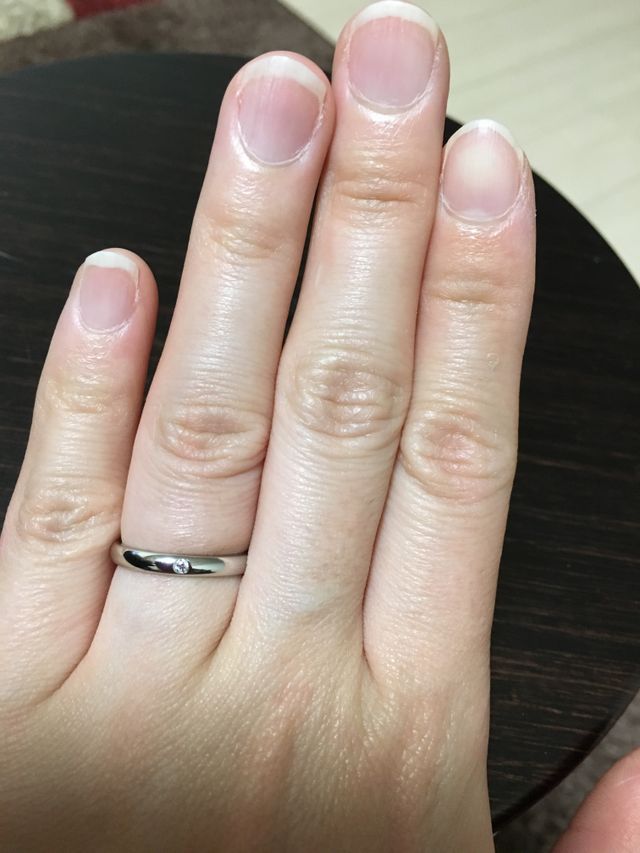 シンプルだけど、ダイヤがキラッとして綺麗です