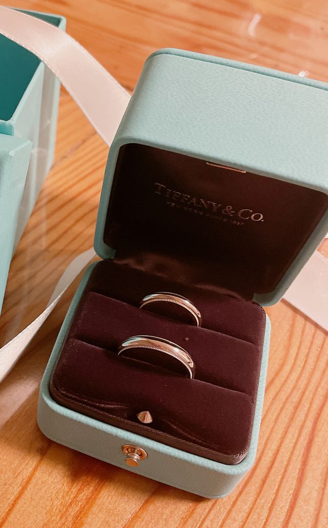 上
シルバーリング、周りゴールド
下
シルバープラチナ