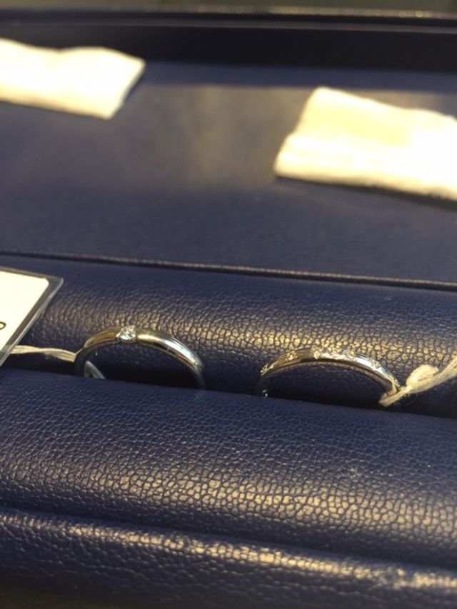 左はダイヤ1石、右は5石です