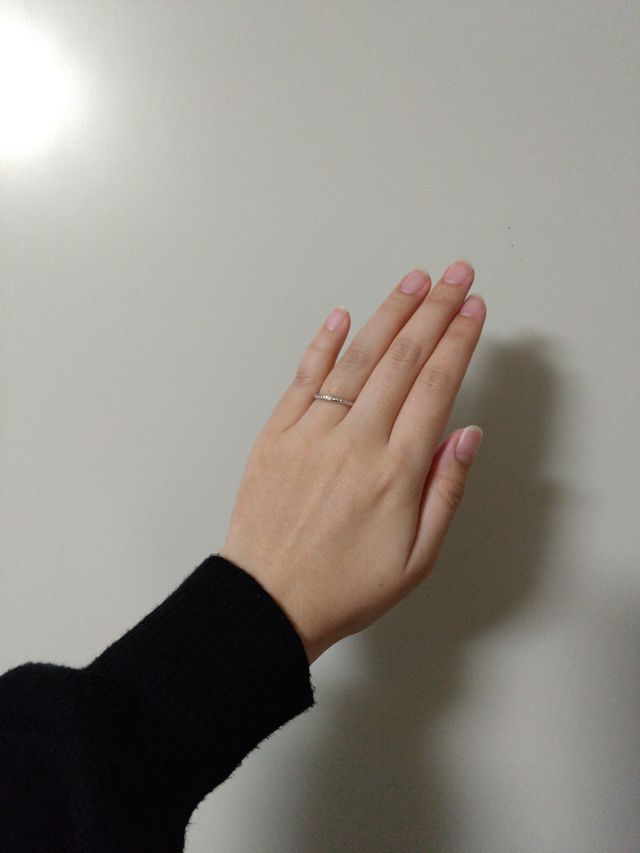 着用した時に、指が綺麗に見えます。
