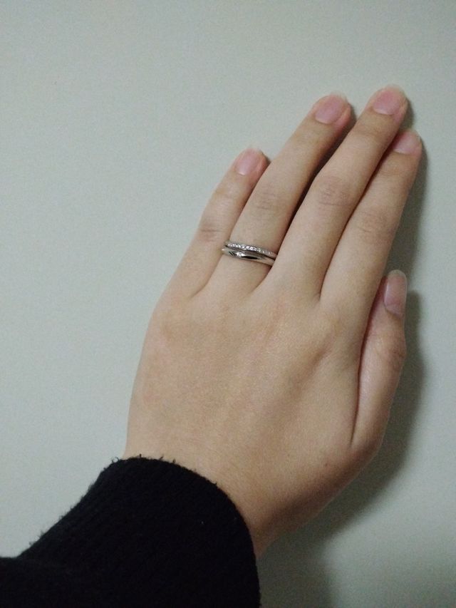 婚約指輪（ENOUVEのflow）ともシンデレラフィット