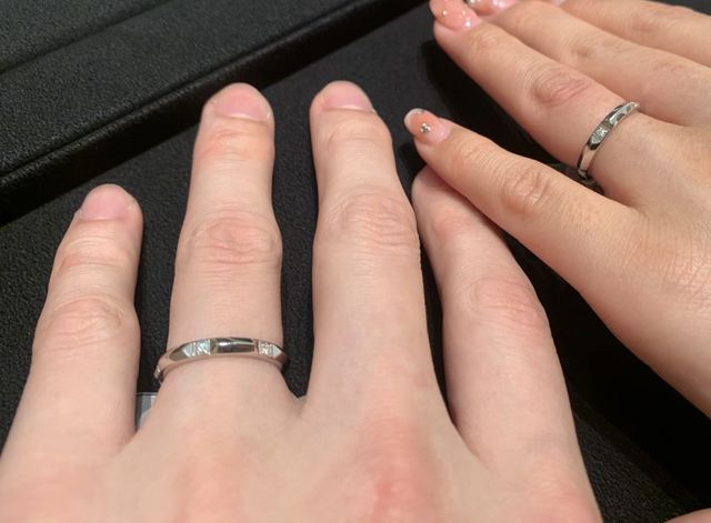 ドラマでも着用されたトゥルーバンドリングを試着しました。