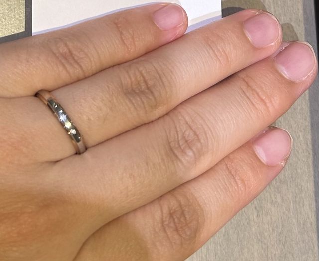 パーソナルハンド診断を受けて似合う指輪をチョイス！