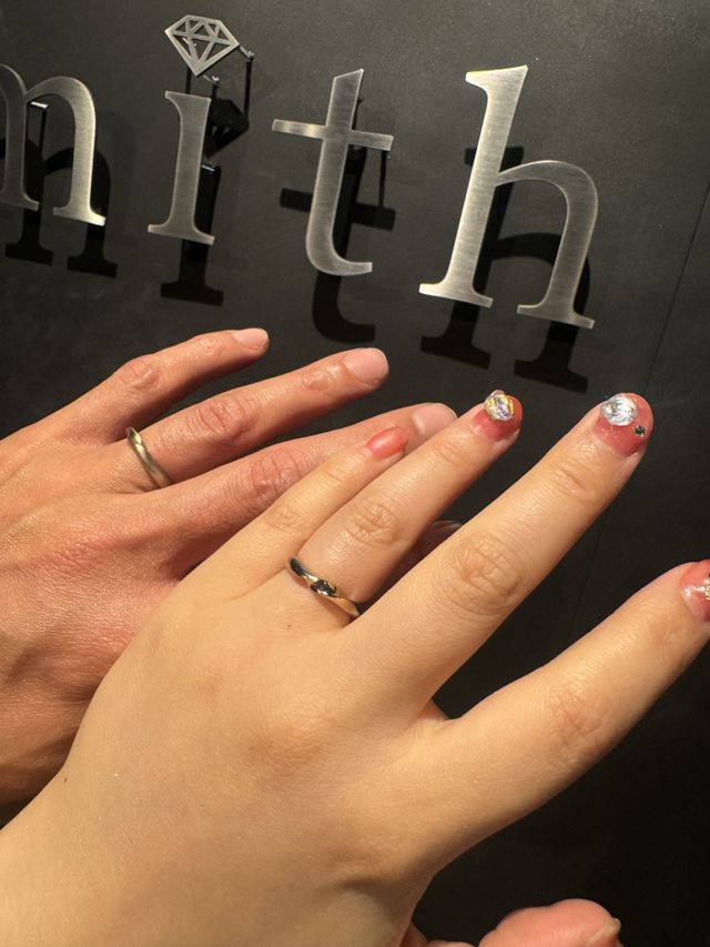 完成したての写真です♪
ダイヤモンドが留められてい無い時です