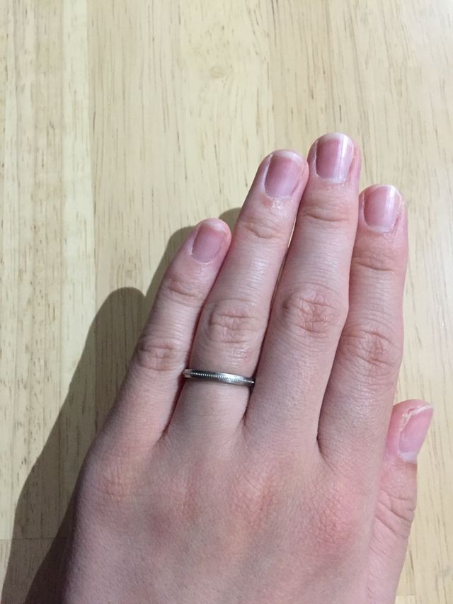 真ん中に一周ミル打ち加工があります。