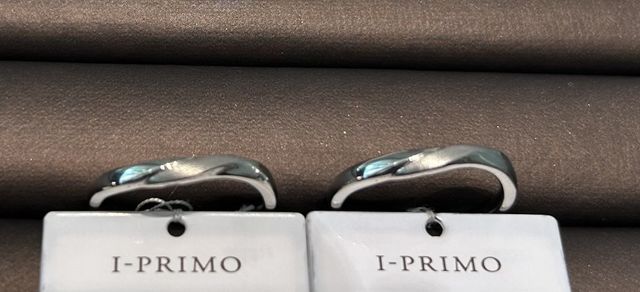 候補に上がった指輪の写真です