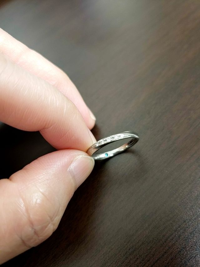 ストーンを１種類選んで入れました。