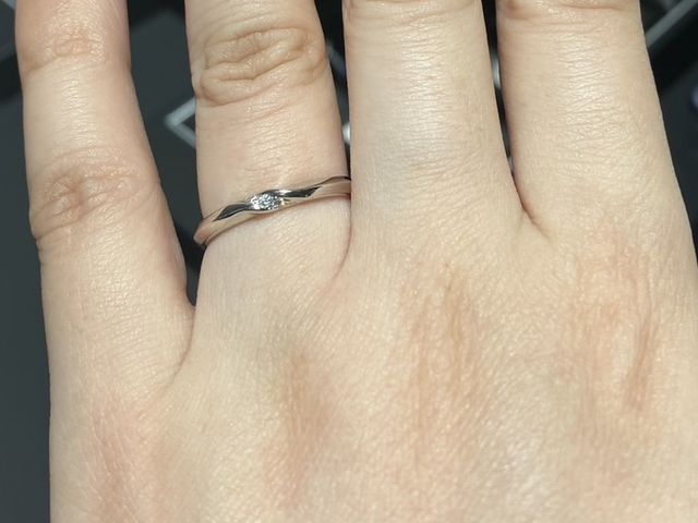 アームのデザインと小粒ダイヤが素敵⭐︎