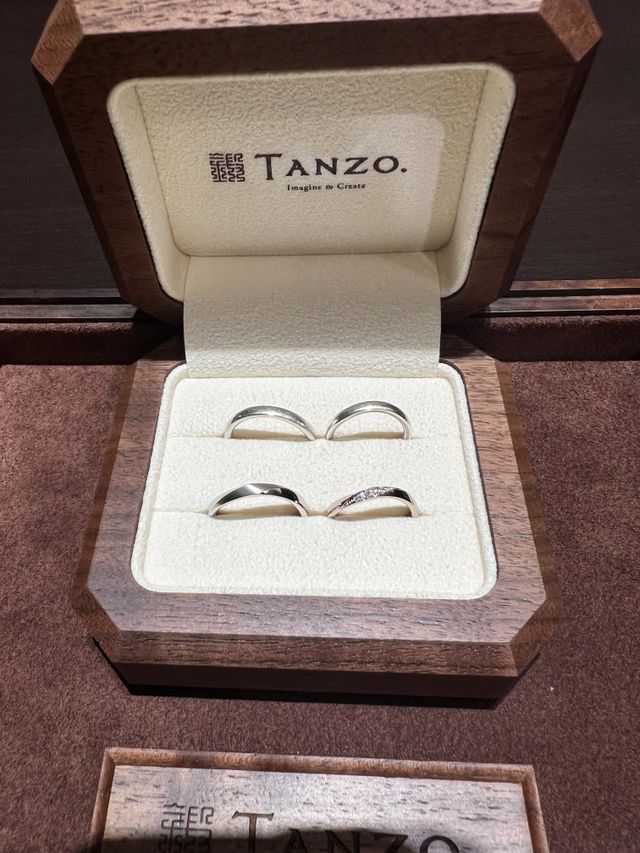 上の2本は入籍指輪です。
