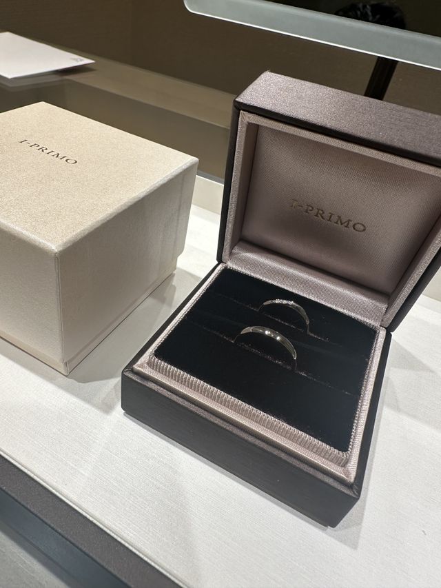 指輪受け取りの写真