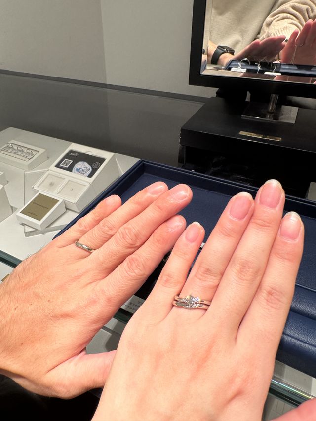 店舗での試着時のお写真です。初来店で当日に購入しました。