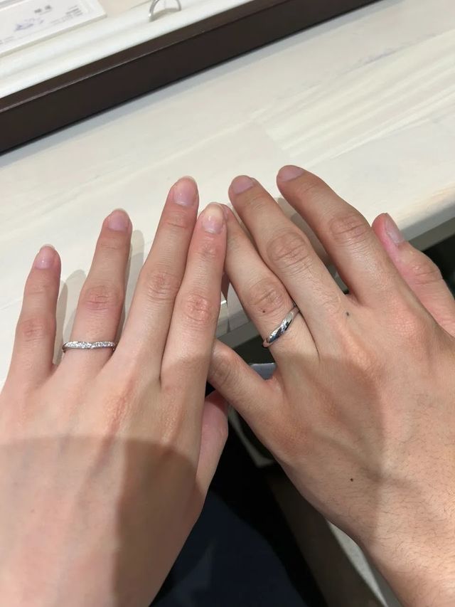 ほんのりV字なのがすごくかわいかったです。