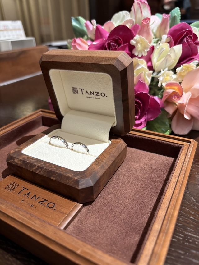 結婚指輪を納品していただいた時の写真です。