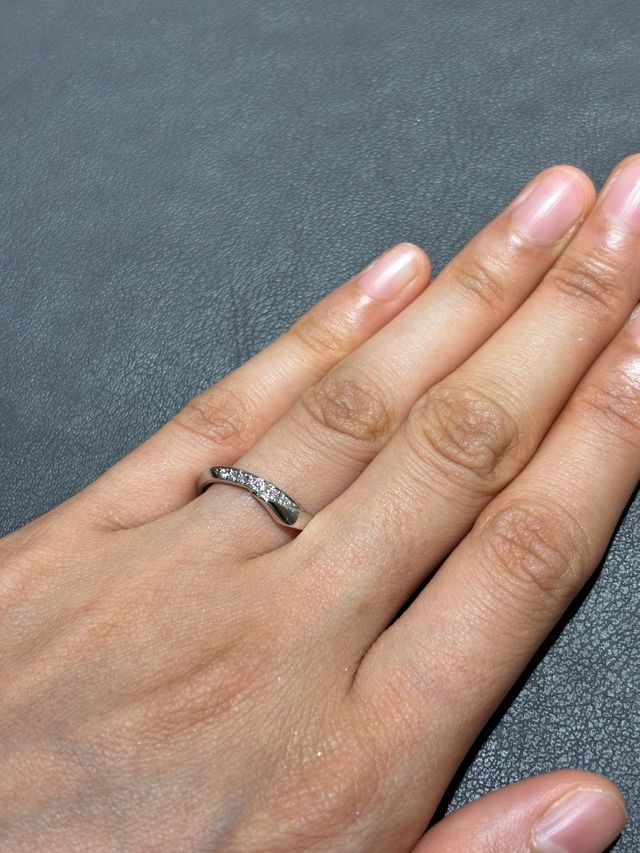 指が長く見えるデザインです！