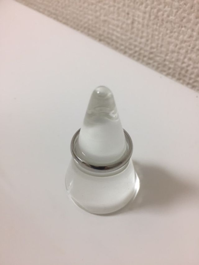 無印のリングスタンドに置いてみた