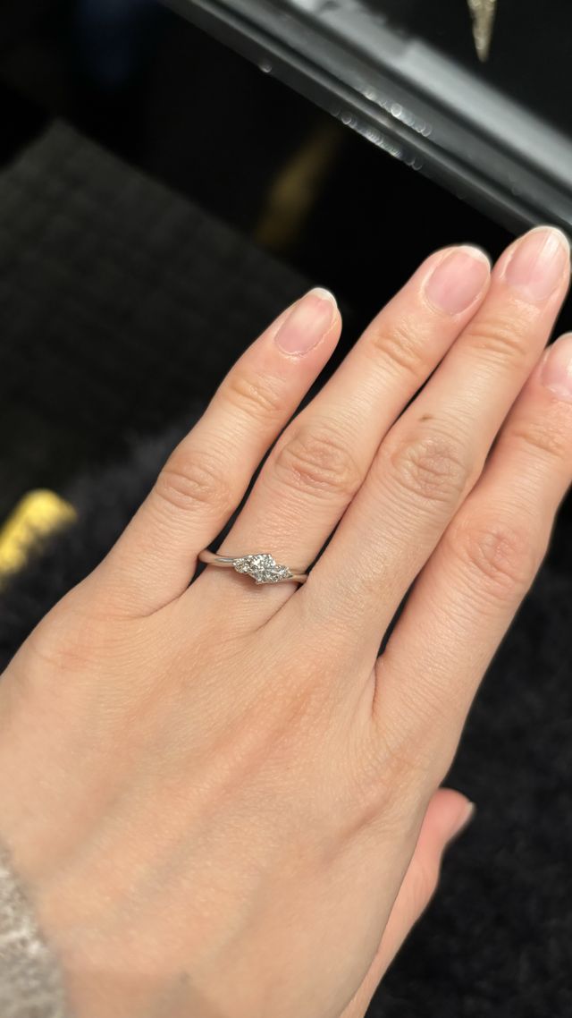 購入させて頂いた婚約指輪です‪‪❤︎‬