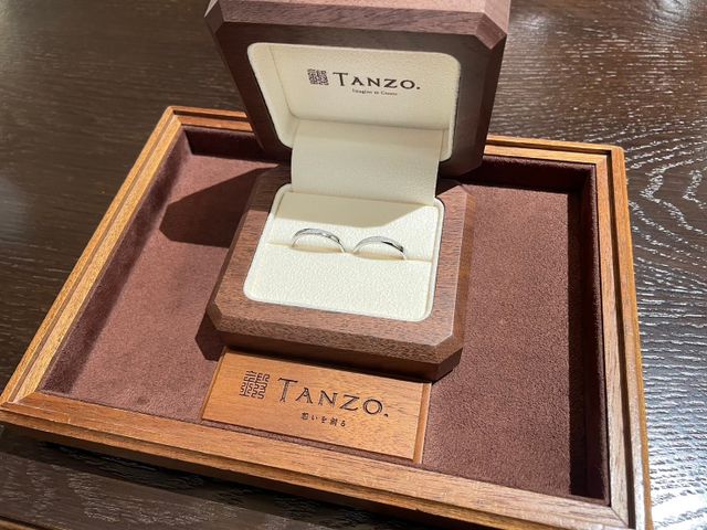 お互い好みのデザインで結婚指輪を作製して頂きました。