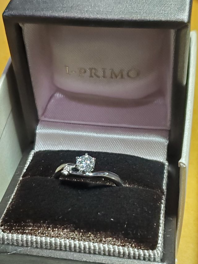 全体的なバランスを考え
リング、ダイヤサイズを決めました