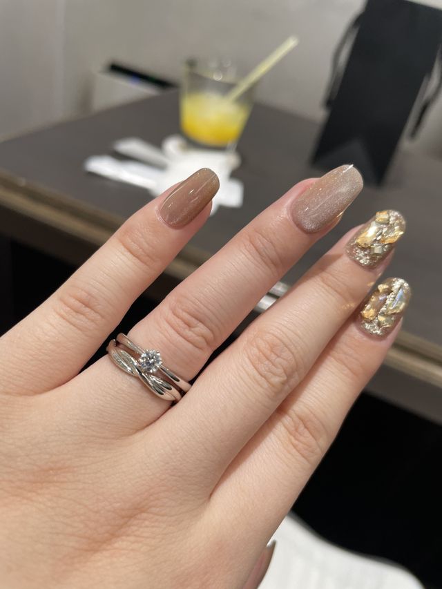 結婚指輪と重ね付けはこんな感じ