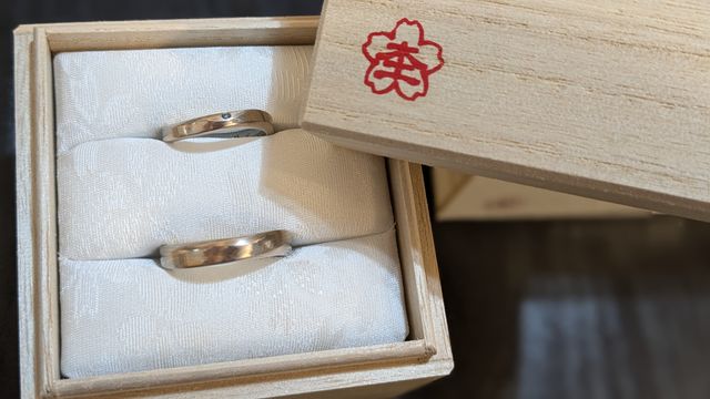 指輪の受け取り時に撮った写真です。